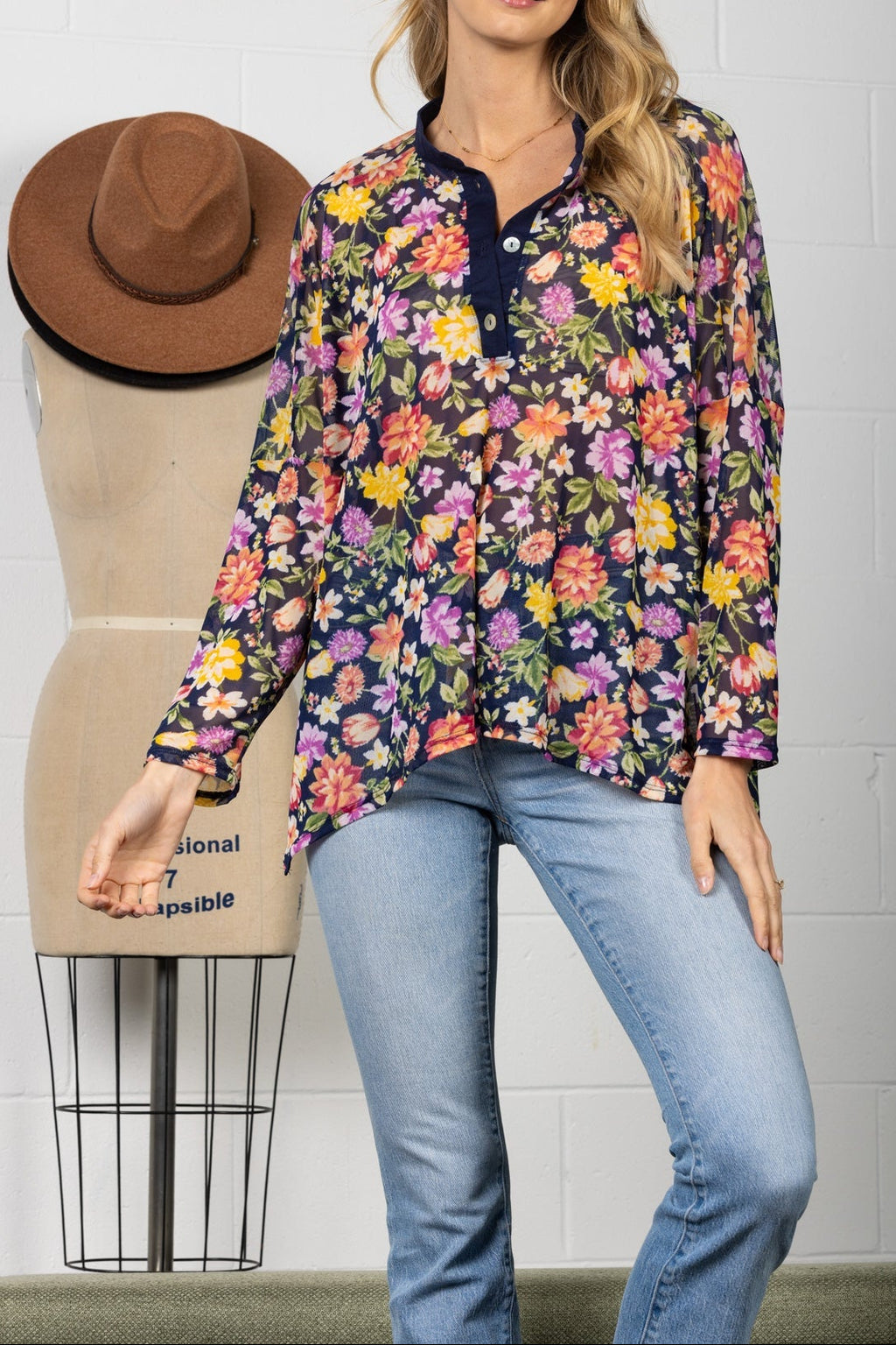 Lightweight Floral Button-Front Relaxed Chiffon Blouse